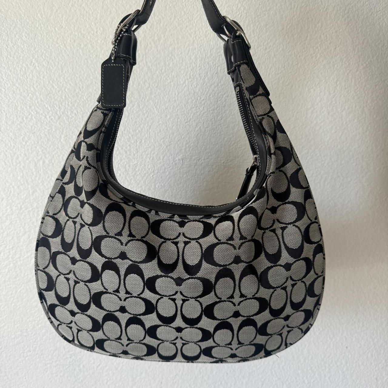 Coach Bag 21 (15$ deposit for stacy)