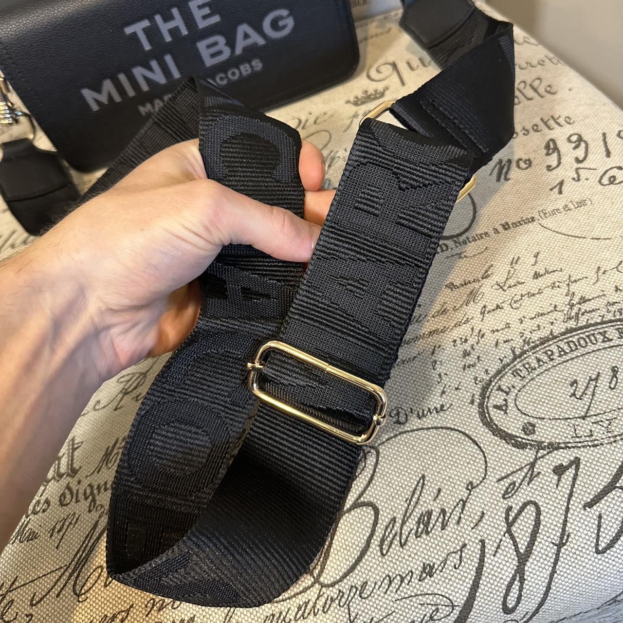 Marc Jacob’s The Mini Leather Shoulder bag in Black