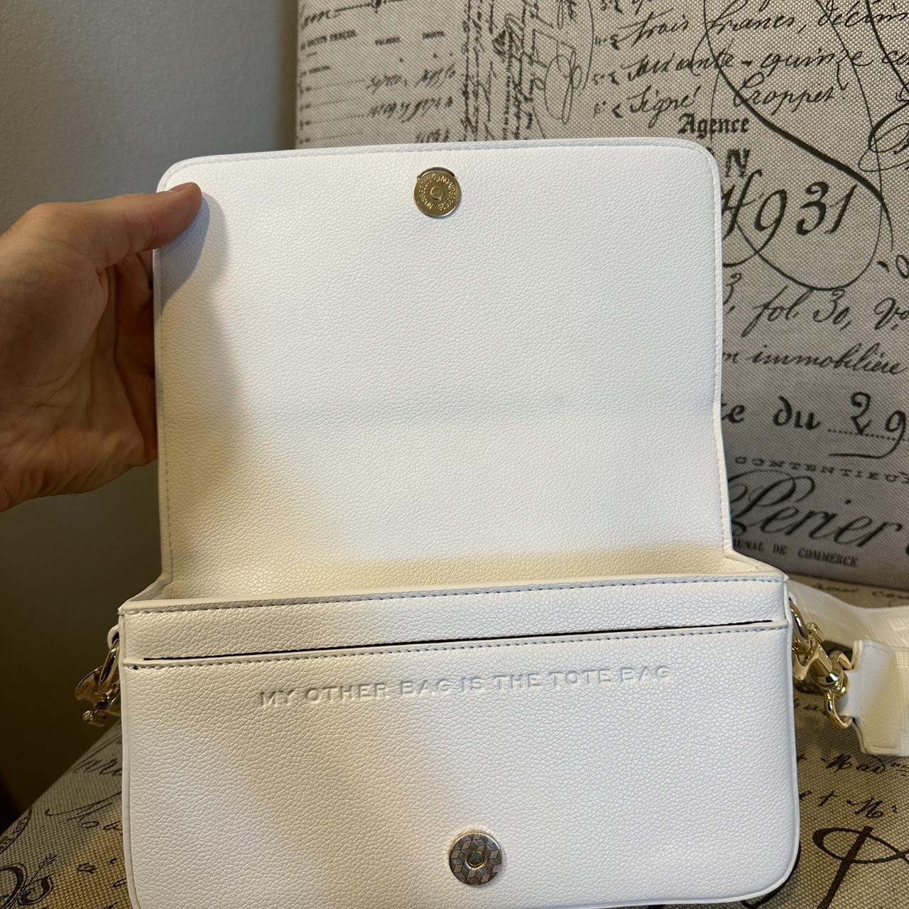 Marc Jacob’s The Mini Leather Shoulder bag in Crème White