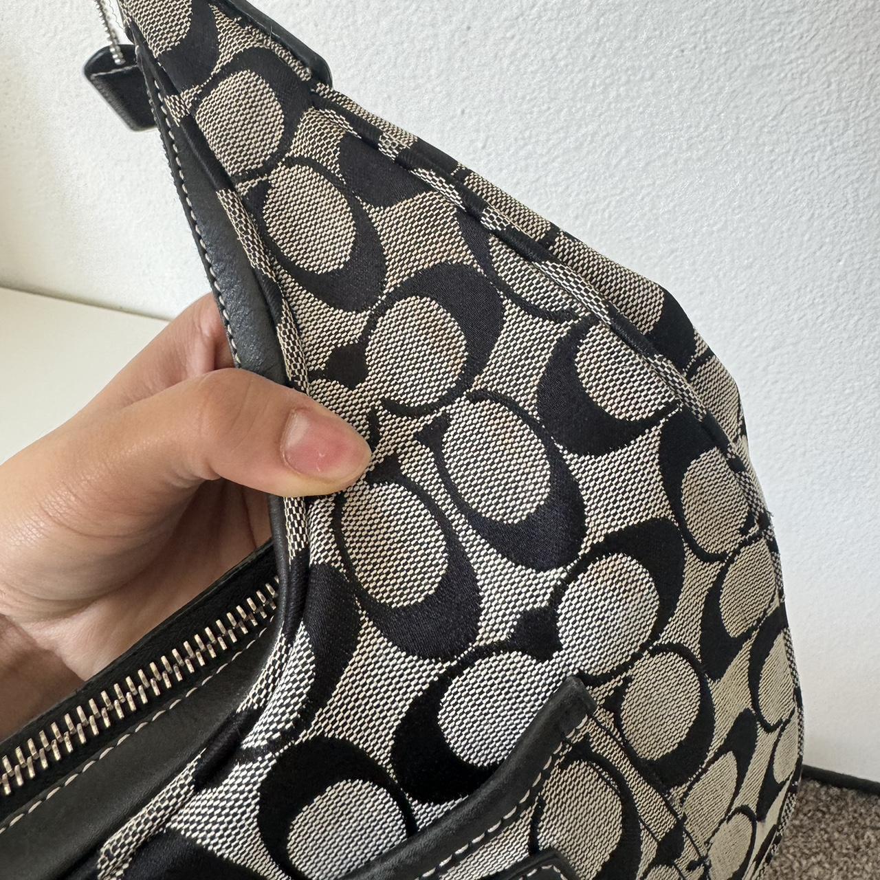 Coach Bag 21 (15$ deposit for stacy)
