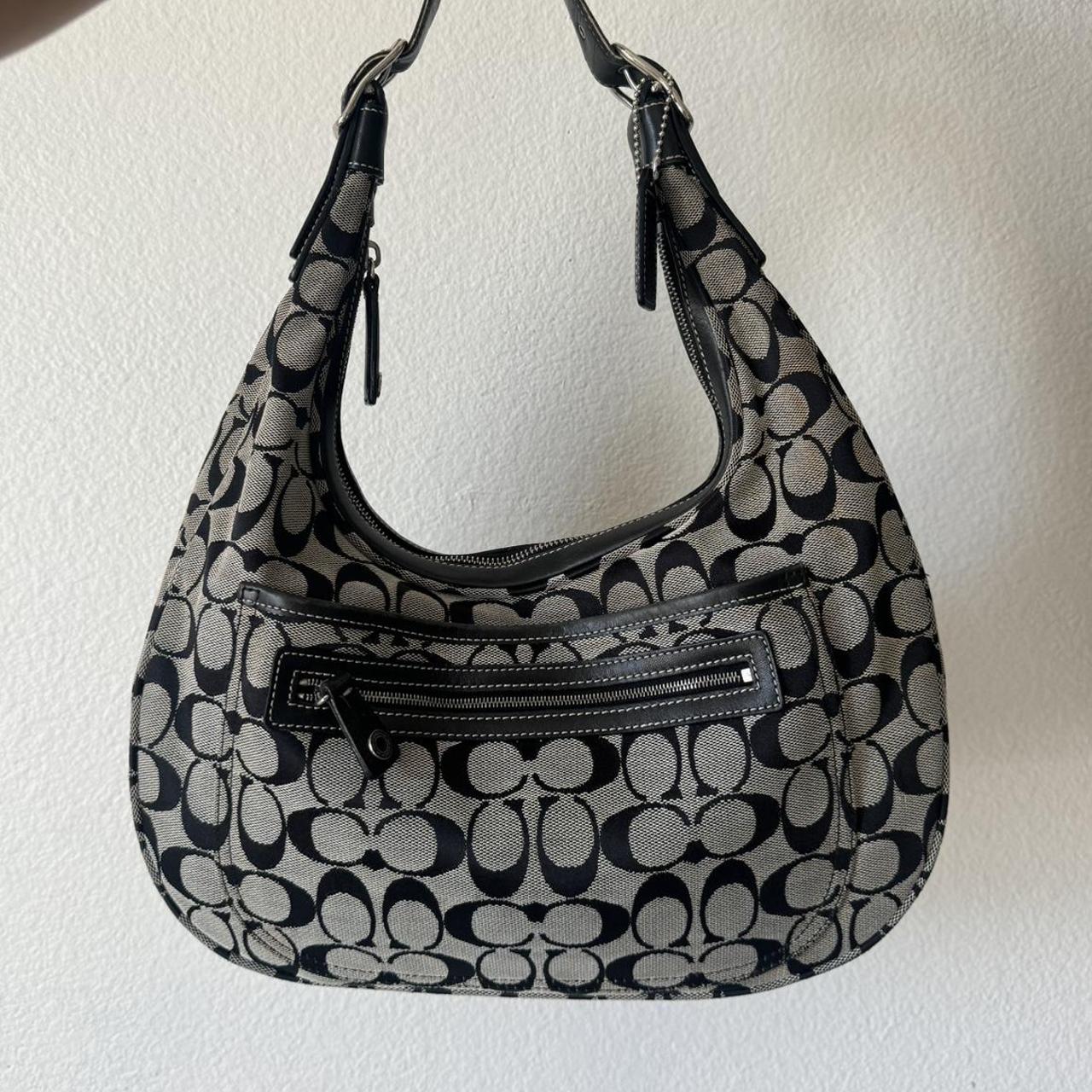 Coach Bag 21 (15$ deposit for stacy)