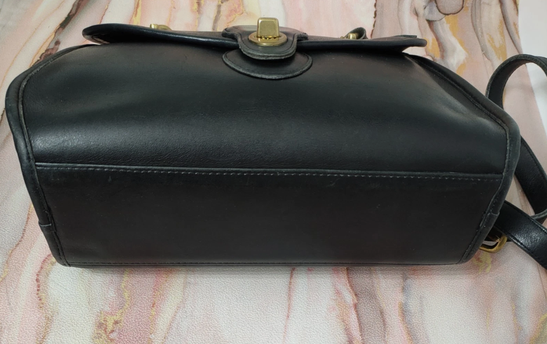 Vintage Coach 9907 Logan Bag Black