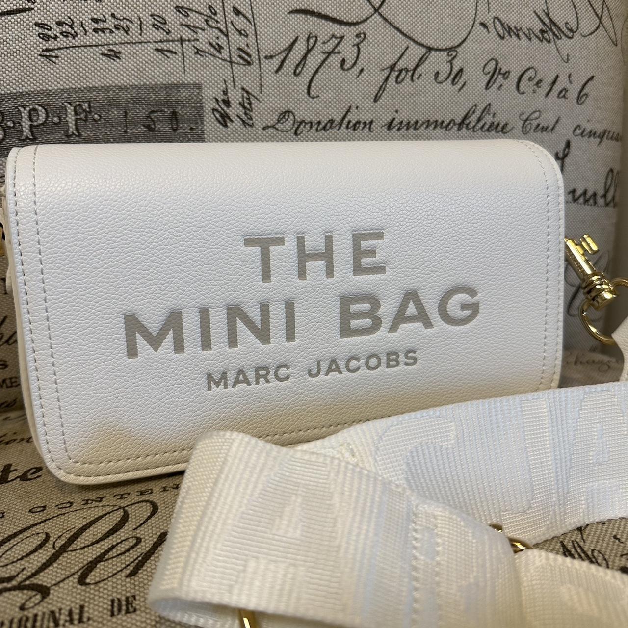 Marc Jacob’s The Mini Leather Shoulder bag in Crème White